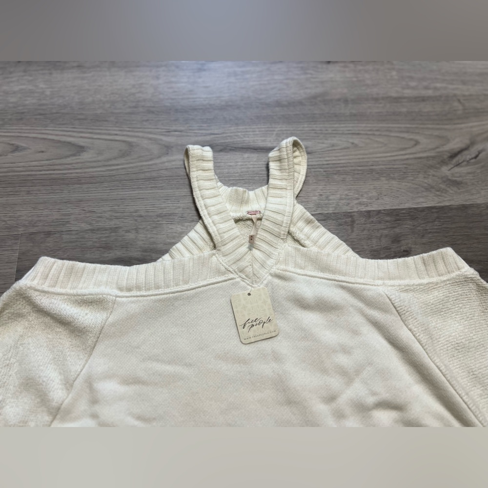 Free People Womens Cream Cold Shoulder Knit Sweater Size M - Picture 3 of 9